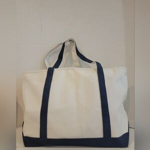 NEW - LEED'S LARGE TOTE‎ BAG